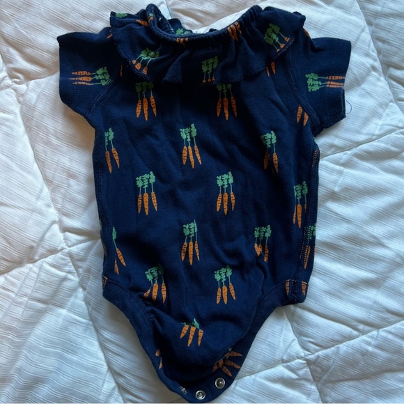 Hanna Andersson Ruffle Onesies Size 3-6 Month - Picture 8 of 8